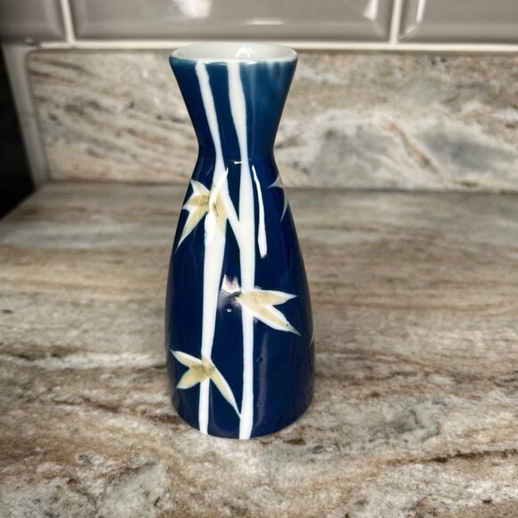Vintage Takahashi San Francisco Japanese sake flask Vase cobalt blue white - Picture 3 of 7
